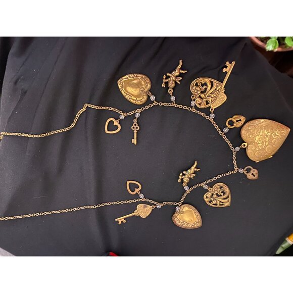 Vintage PIDIDDLY LINKS STYLE Heart Charm Locket Necklace | Sentimental Brass Ton - Picture 2 of 5